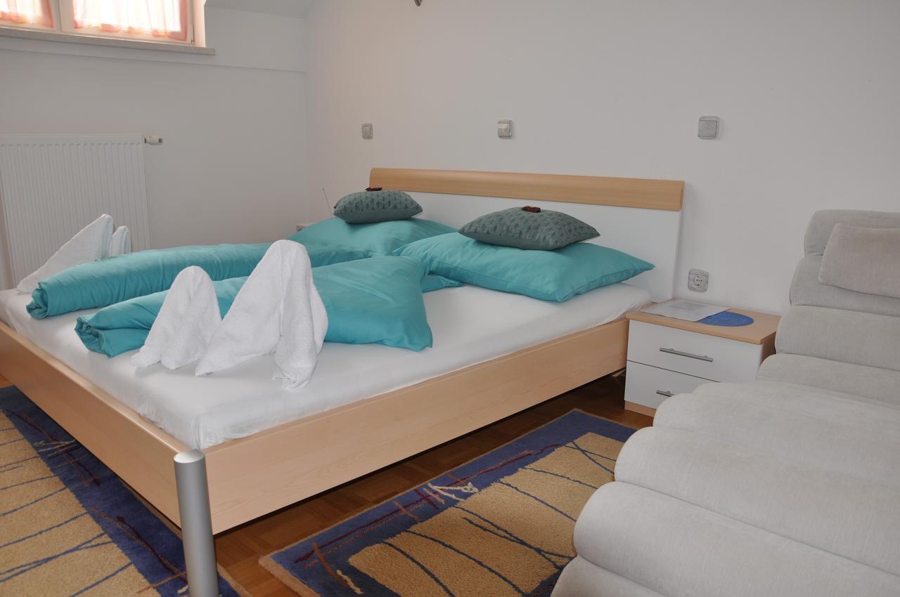 Hotel Rezidenca Ervin Jesenice Zewnętrze zdjęcie