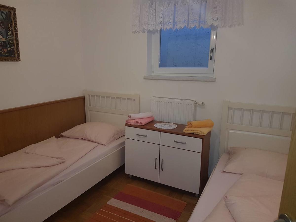 Hotel Rezidenca Ervin Jesenice Zewnętrze zdjęcie